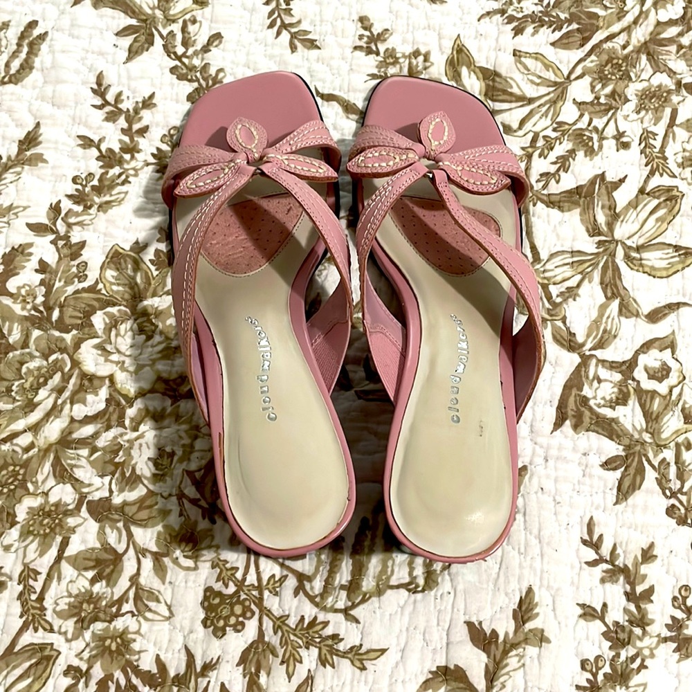 PINK SANDLES , SIZE 11 WIDE